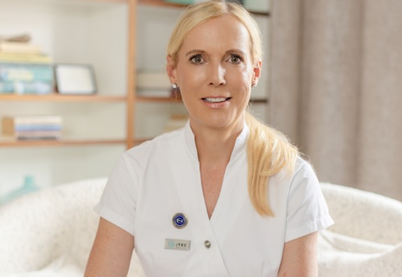 Who is Alison Bladh? Who is Alison Bladh?