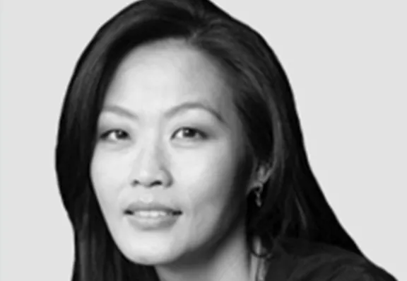 Dr Lynette Yong Middle Banner