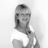 Rhona Gillmore Health & BeautyLogo