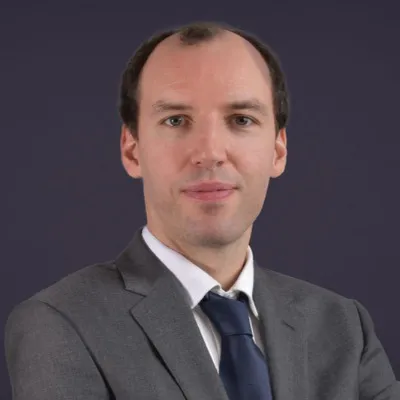 Dr Ian Logan Photo