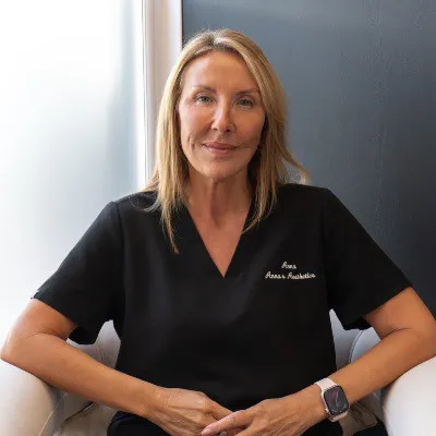 Ms Anna Cripps Photo