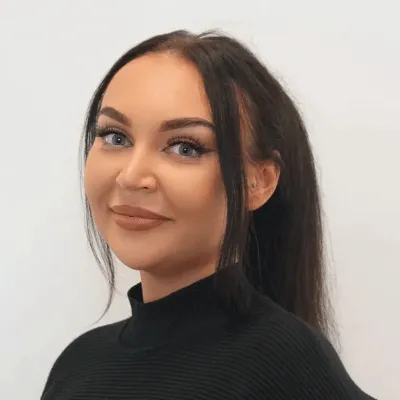 Mrs Gabriella Lake Photo