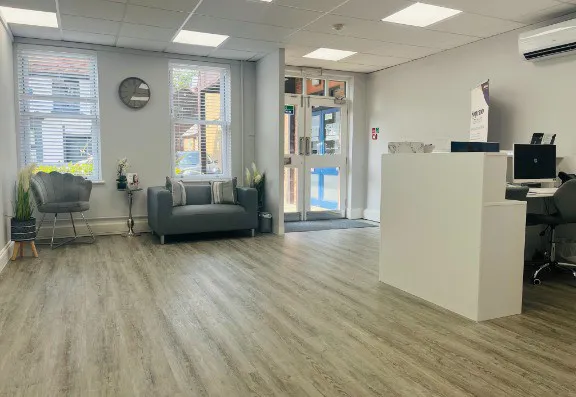 Laser Hair Removal Clinic Reading Right Banner