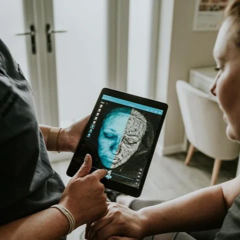 £500 off any skin analysis device in October