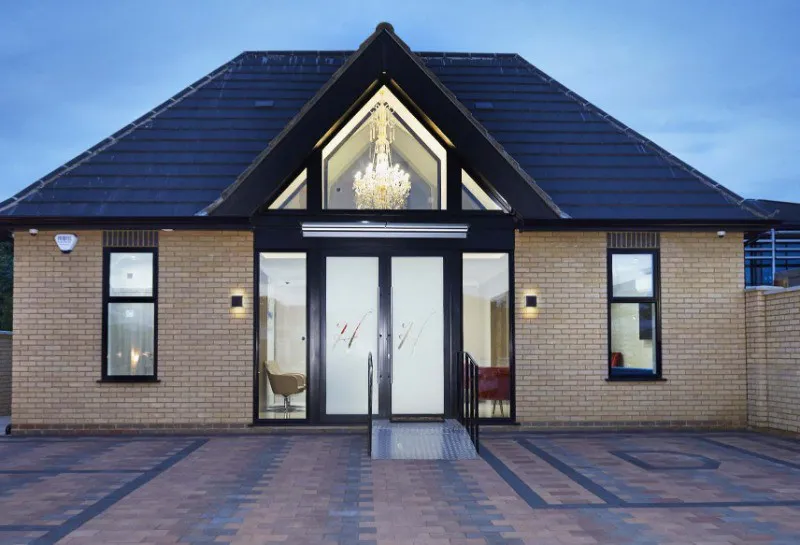Theatre and Treatment Rooms for Hire at Hunar Clinic in Buckinghamshire